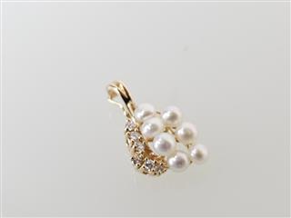 14K Yellow Gold 3.9mm Round Pearl Round Diamond Pendant Charm
